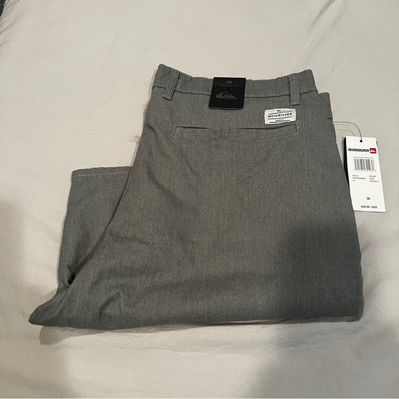 QUIKSILVER STRAIGHT FIT SHORTS🏝️ - Picture 8 of 11